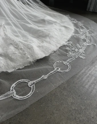 The English Reins with Snaffle Bit Cathedral #2 thumbnail