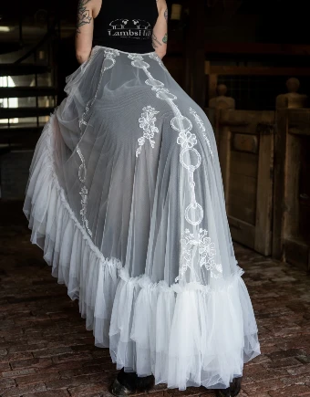 The English Overskirt #5 thumbnail