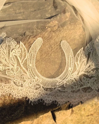 The Fingertip Horseshoe Wildflower with Lace #2 thumbnail